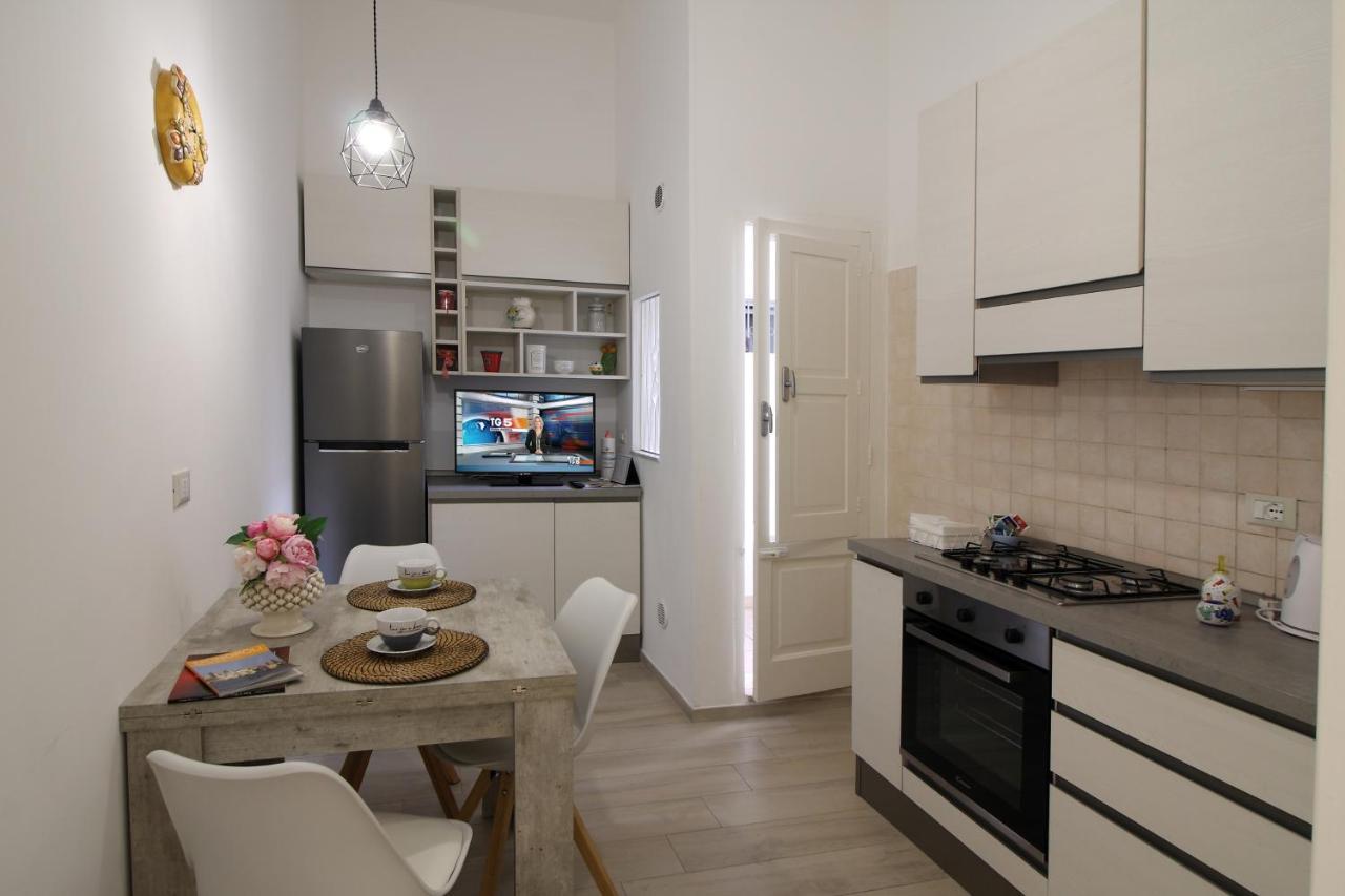 Dimora Camicia 84 Appartement Monopoli Buitenkant foto